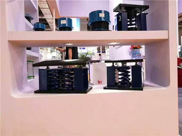 2016年.五届上海*际泵管阀展淞江集团参展现场 橡胶接头,橡胶软接头,橡胶软连接