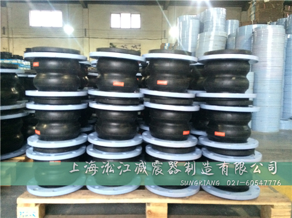 张家港沙钢用DN150双球橡胶接头发货过程照片